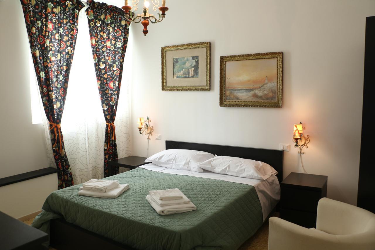 House In The Light Bed & Breakfast Rom